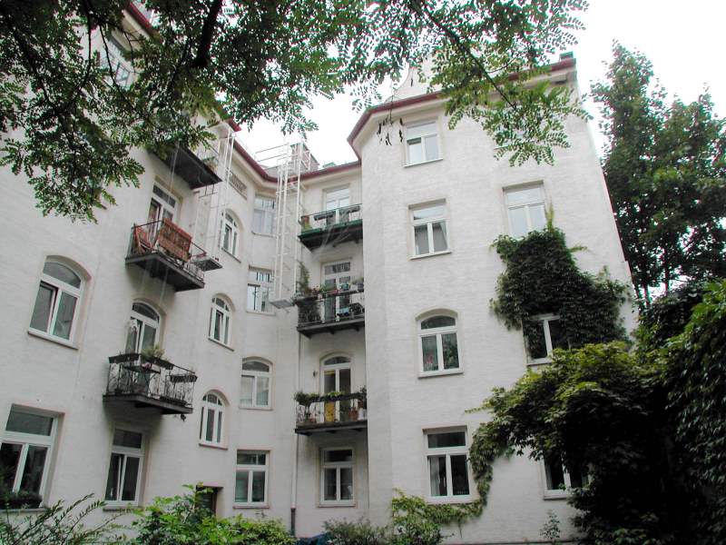 3-Zi.-Altbau-Wohnung in einem ruhigen Rückgebäude in München-Schwabing; Schleißheimerstraße